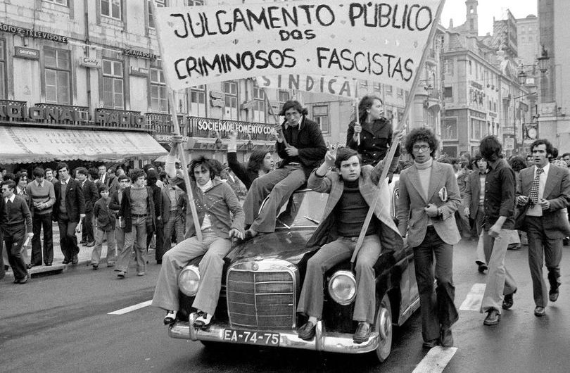 Полвека португальской Революции гвоздик