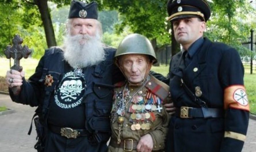 4 ноября не в скоморошьей, а в нашей истории