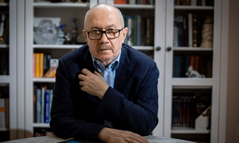 Как Денис Драгунский ославил себя и маму